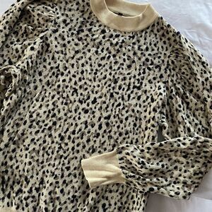 Who What Wear‎ Animal Print Sweater Puff Sleeves Browns Medium M